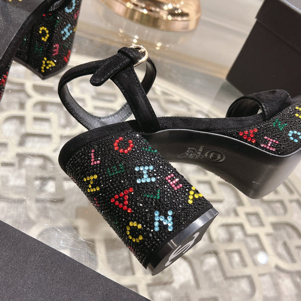 CC 25C 10CM Sandali con tacco medio in pelle scamosciata nera 213328