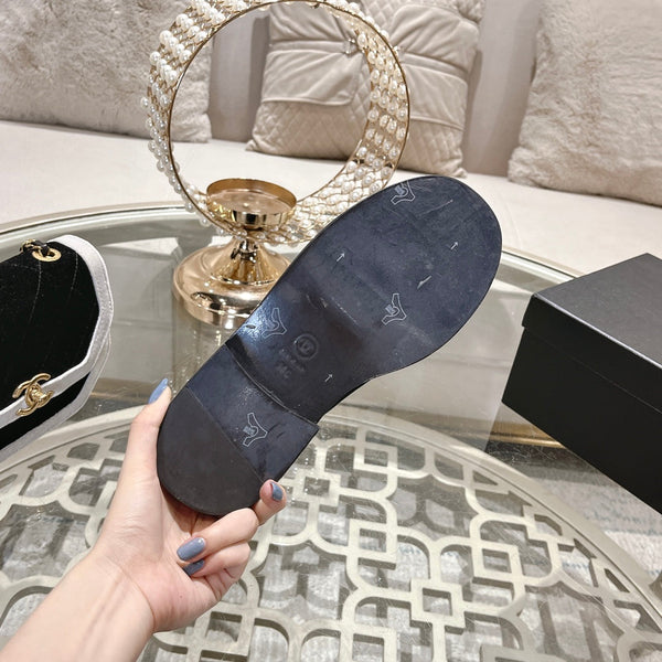 Stivaletti CC in pelle scamosciata nera 40mm