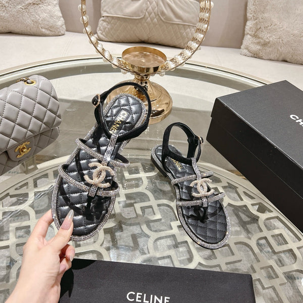 CC 25C Thong Sandal Black with White Sheepskin 213340