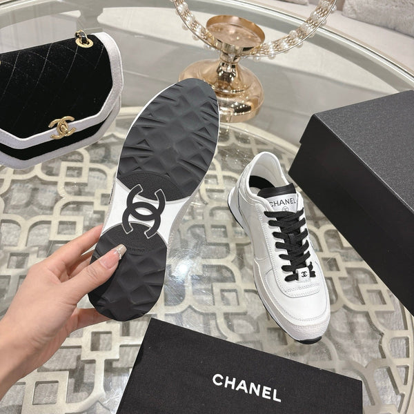 CC 25C Traines White Calfskin & Suede 213314