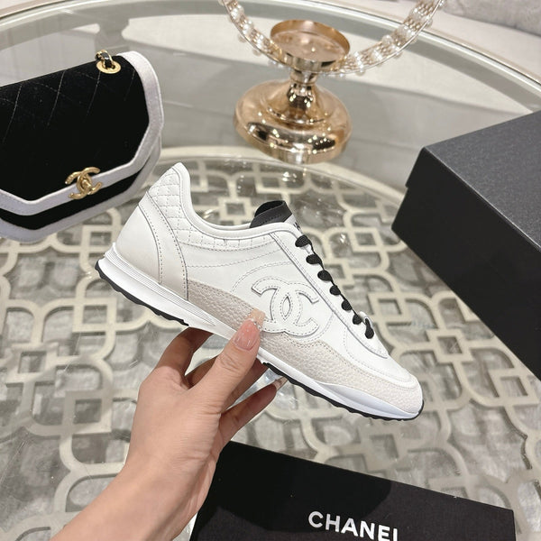 CC 25C Traines White Calfskin & Suede 213314