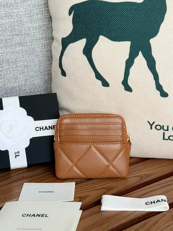 cc 19 zipped coin purse 11cm brown lambskin gold hardware