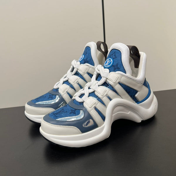 Sneaker LV Archlight 50mm Tessuto jacquard monogramma blu scuro misto bianco