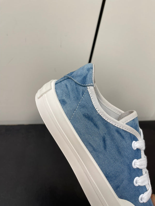 LP CLASSIC BISCUIT SNEAKER SKY CALFSKIN