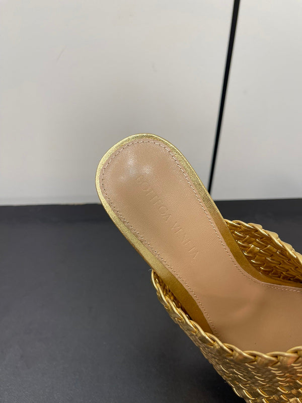 knot mule 95 gold metalic lambskin