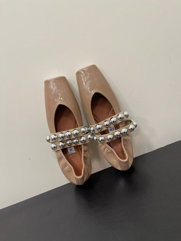 ALAIA BALLET FLATS IN ALMOND BEIGE GLOSSY CALFSKIN WITH SILVER HARDWARE