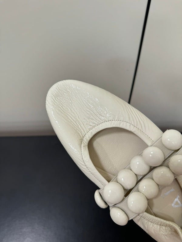 BALLERINE ALAIA SPHERE IN PELLE DI AGNELLO BIANCA