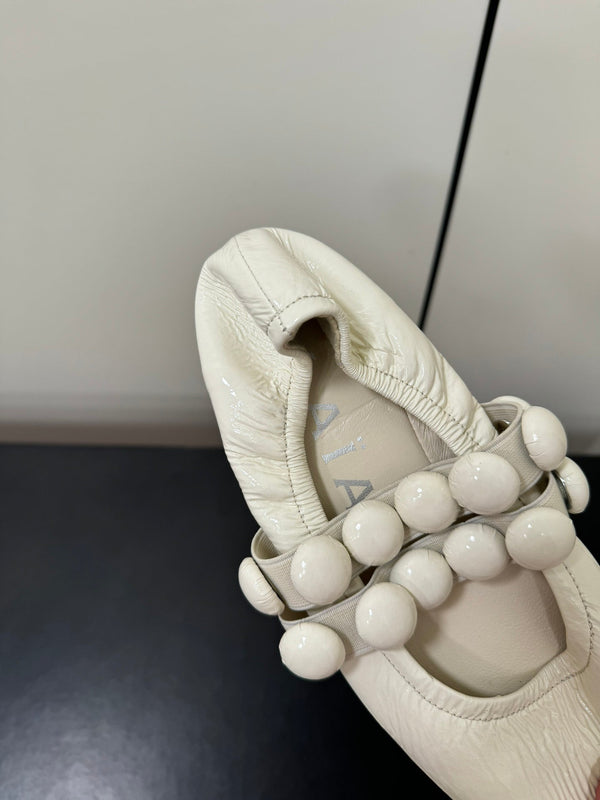 BALLERINE ALAIA SPHERE IN PELLE DI AGNELLO BIANCA