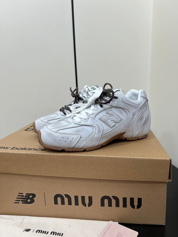 Miu Balance 530 Sneakers Retro White Suede