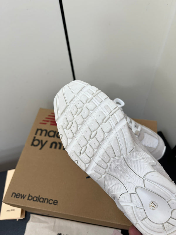 Miu Balance 530 SL Sneakers Gray And White Suede