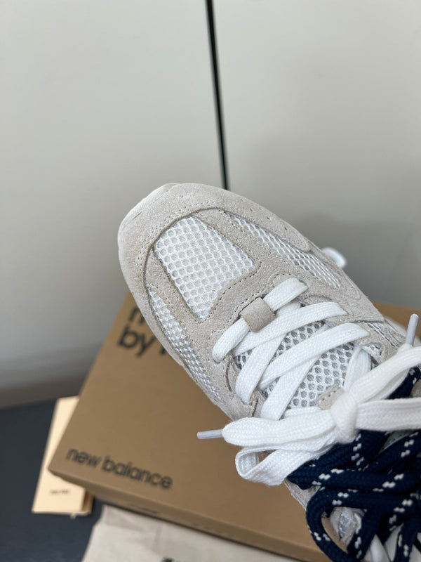 Miu Balance 530 SL Sneakers Gray And White Suede