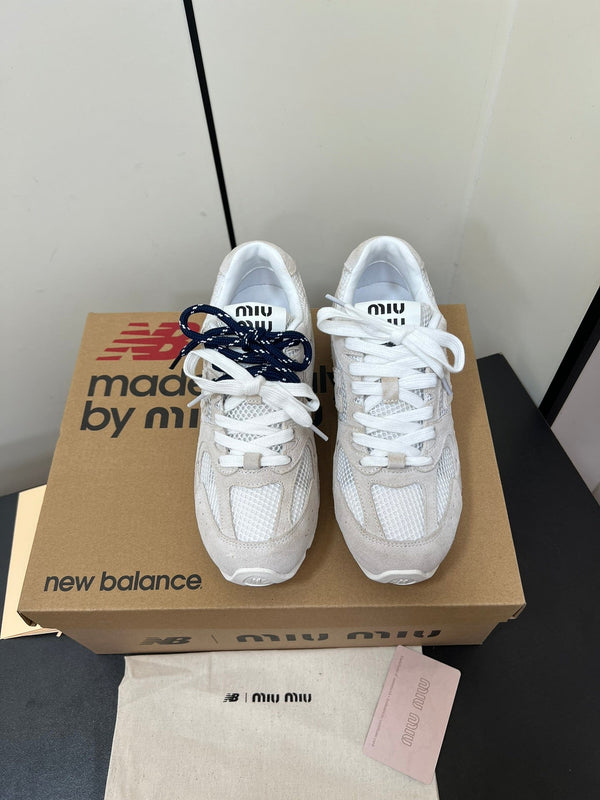 Miu Balance 530 SL Sneakers Gray And White Suede