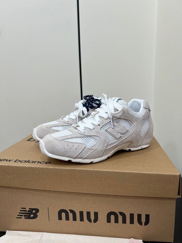 Miu Balance 530 SL Sneakers Gray And White Suede