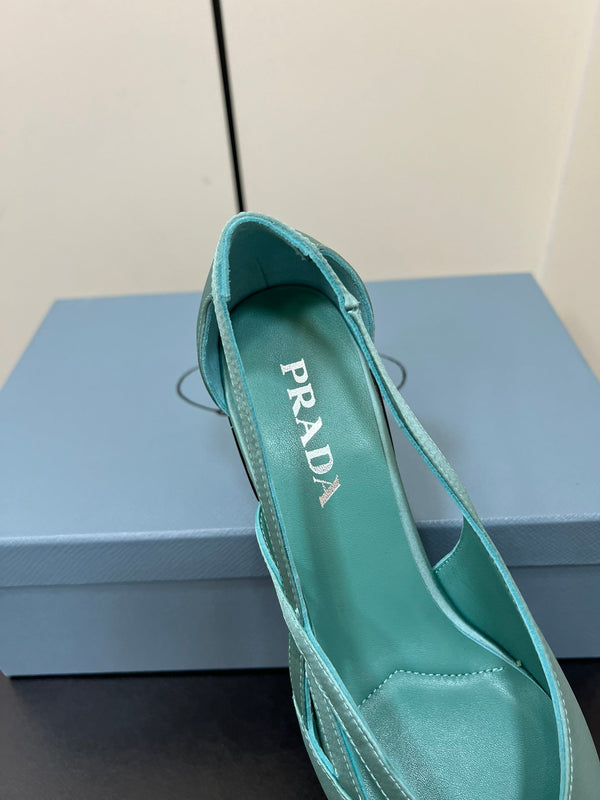 CUT-OUT BALLERINAS IN TURQUOISE BLUE SATIN