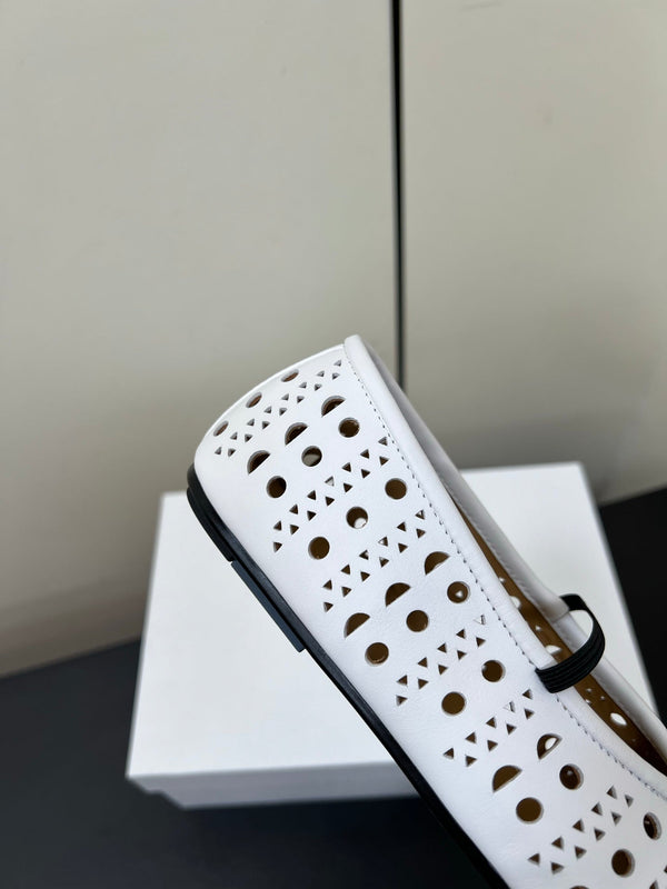 The Row Garden Mary Janes Flats White Calfskin 340033