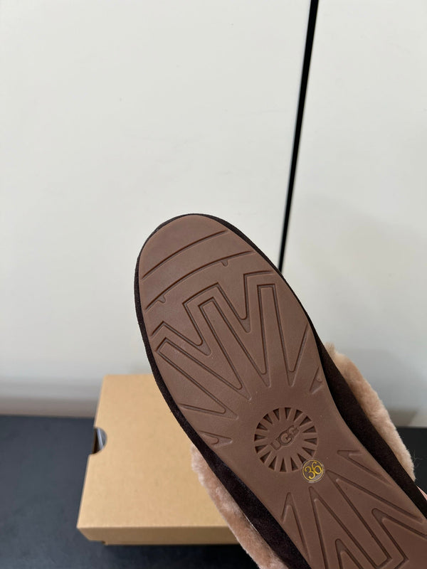 UGG Oil Jiji Slip-On Loafers Dark Burgundy Fur Suede 519524