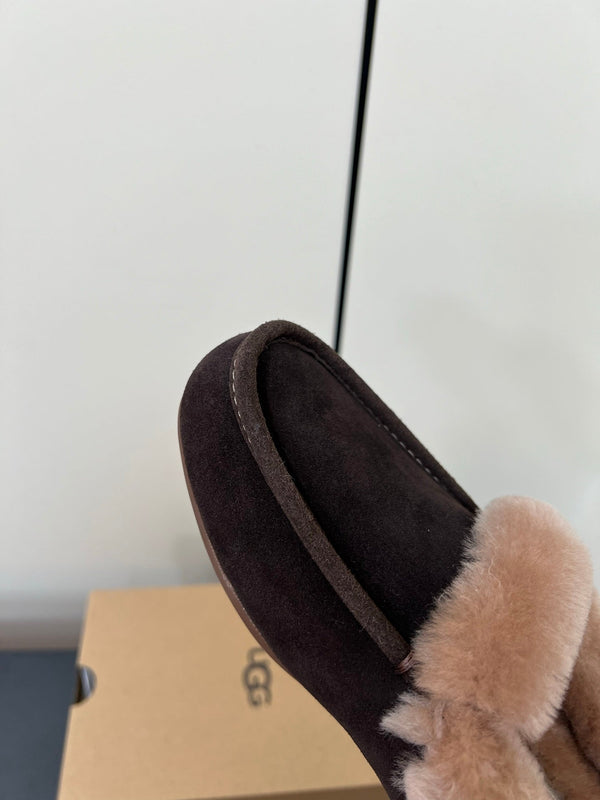 UGG Oil Jiji Slip-On Loafers Dark Burgundy Fur Suede 519524