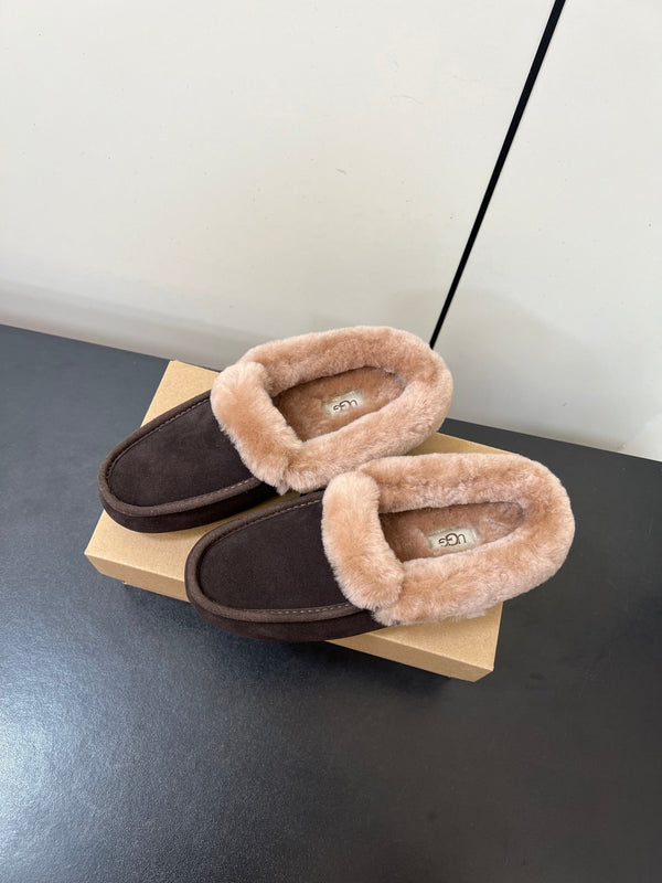 UGG Oil Jiji Slip-On Loafers Dark Burgundy Fur Suede 519524