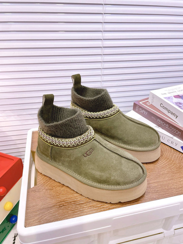 UGG Tazz Platform Boots Olive Green Frabic Suede 512864