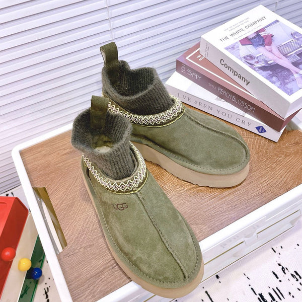 UGG Tazz Platform Boots Olive Green Frabic Suede 512864