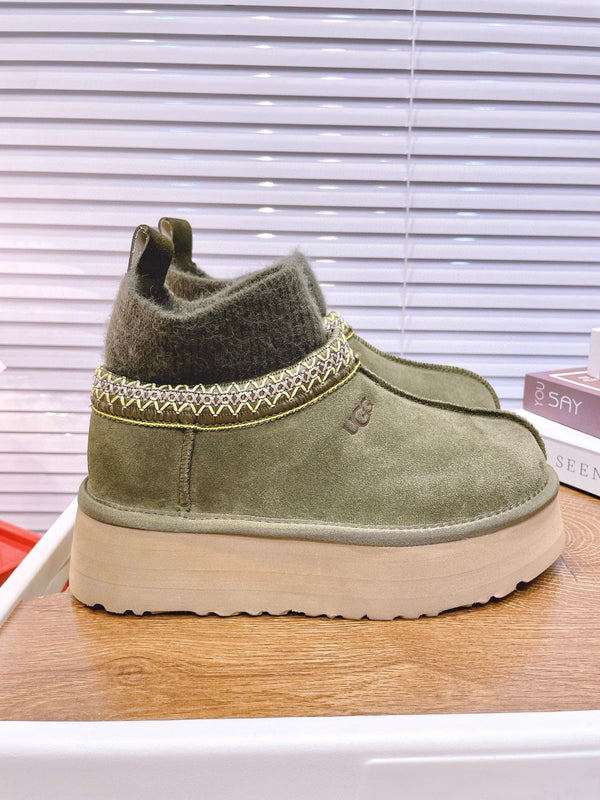 UGG Tazz Platform Boots Olive Green Frabic Suede 512864
