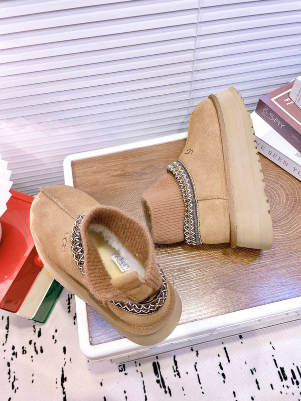 UGG Tazz Platform Boots Light Brown Frabic Suede 512867