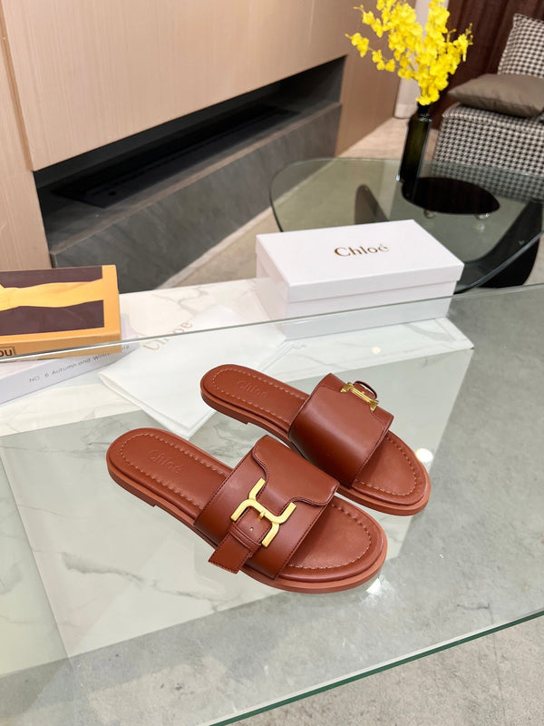 CHLOÉ HLOE MARCIE SLIDE IN UMBER BROWN CALFSKIN WITH GOLD HARDWARE