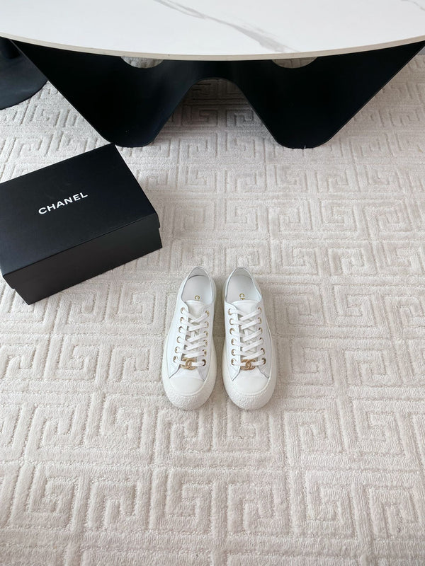 CC Low Sneaker 35mm White Wrinkled Cowhide