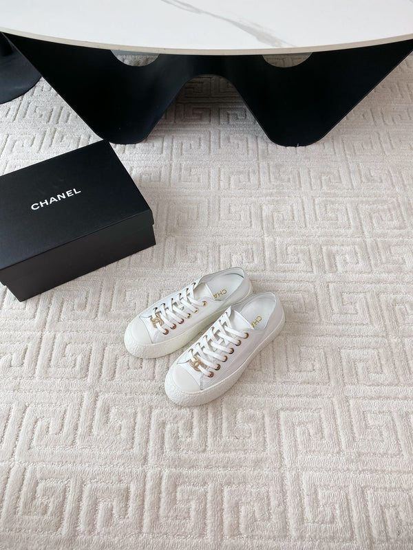 CC Low Sneaker 35mm White Wrinkled Cowhide