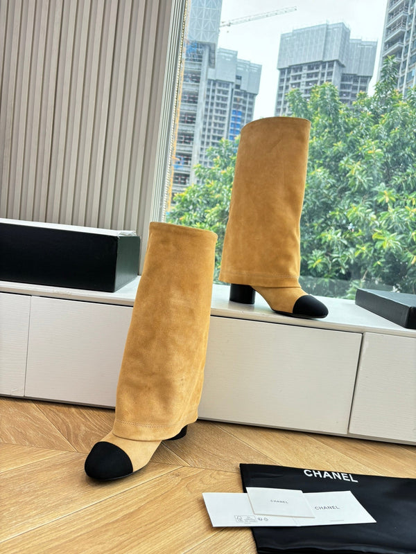 CC 25 Stivale Alto Beige Scamosciato Grosgrain 430340