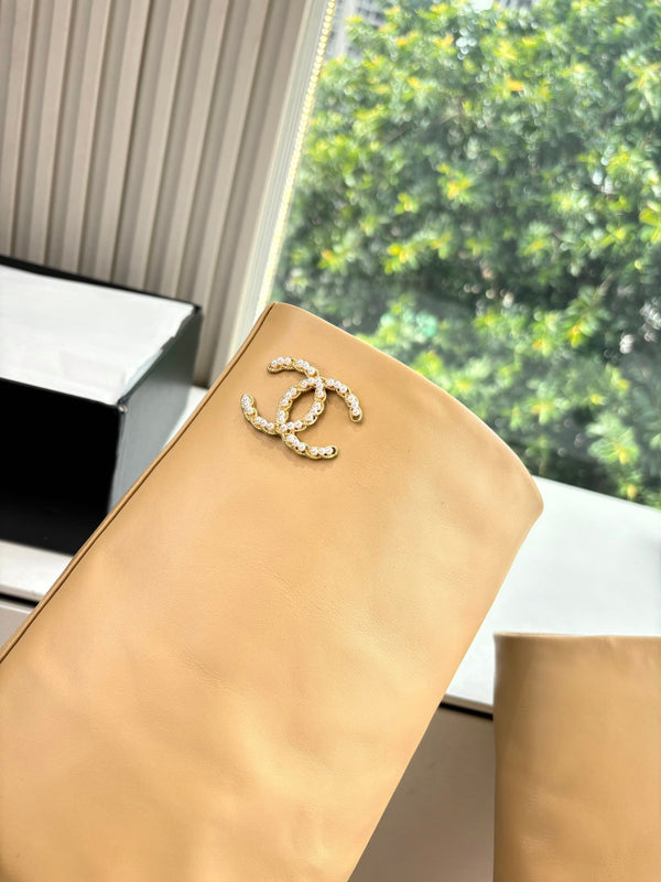 CC 25 High Boot Beige Calfskin Black Grosgrain 430337