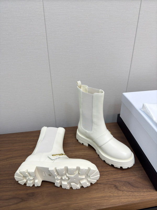 CD D-Quest Ankle Boot 40mm In White Calfskin 112935