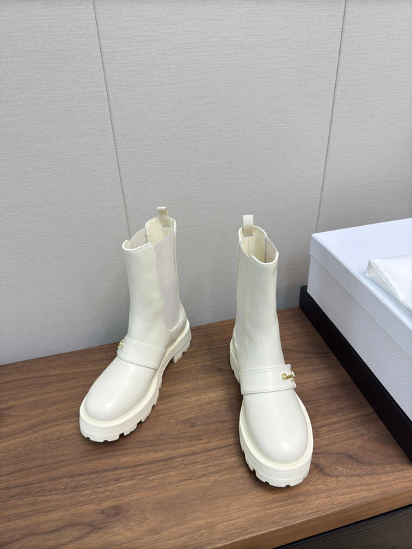 CD D-Quest Ankle Boot 40mm In White Calfskin 112935