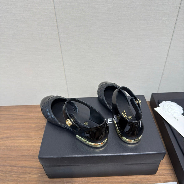 Ballerine con punta trapuntata CC in pelle di agnello e vitello nere 429729