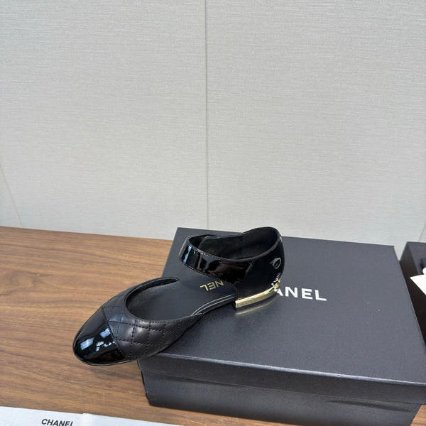 Ballerine con punta trapuntata CC in pelle di agnello e vitello nere 429729