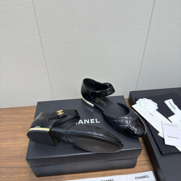 Ballerine con punta trapuntata CC in pelle di agnello e vitello nere 429729