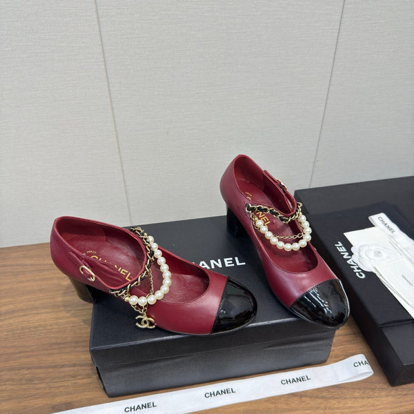 Chanel 25 Mary Jane Ankle Chain Pump Burgundy black Cowhide 465598