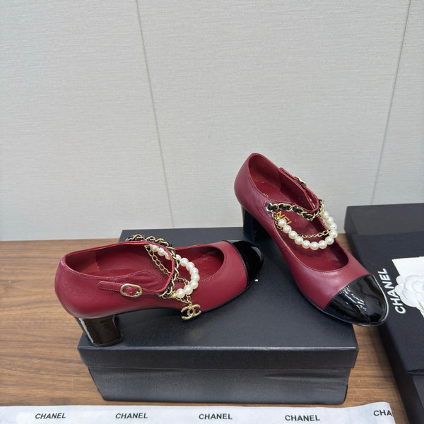 Chanel 25 Mary Jane Ankle Chain Pump Burgundy black Cowhide 465598