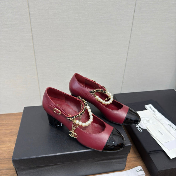 Chanel 25 Mary Jane Ankle Chain Pump Burgundy black Cowhide 465598