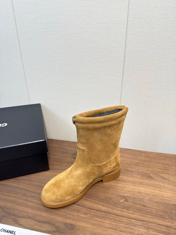 Chanel 25 Boot Camel Suede 465611