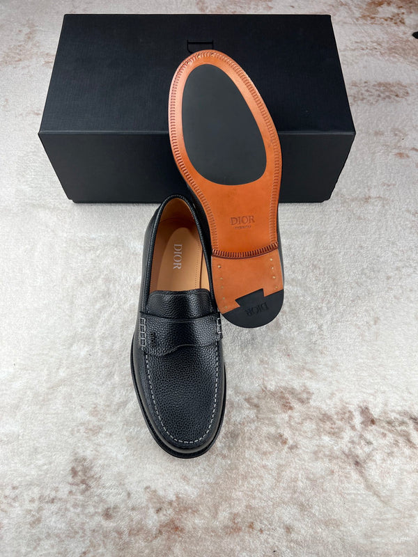 CD GRANVILLE LOAFER IN PELLE DI VITELLO MARTELLATA NERA