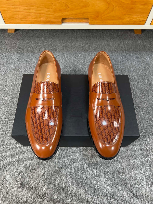 CD GRANVILLE LOAFER  GLOSSY SIENNA MONOGRAM LAMBSKIN