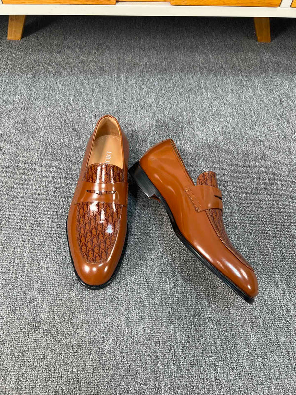 CD GRANVILLE LOAFER  GLOSSY SIENNA MONOGRAM LAMBSKIN