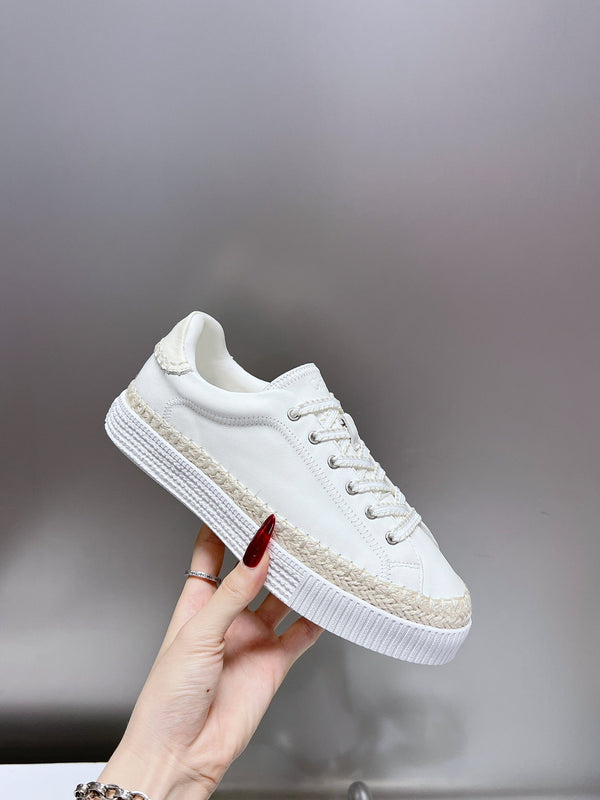 CHLOÉ TELMA LACE-UP SNEAKER IN WHITE LAMBSKIN AND RAFFIA