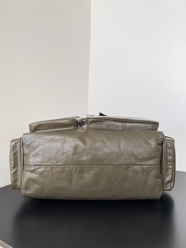 SUPERBUSY LARGE SLING BAG 42 IN KHAKI GREEN LAMBSKIN