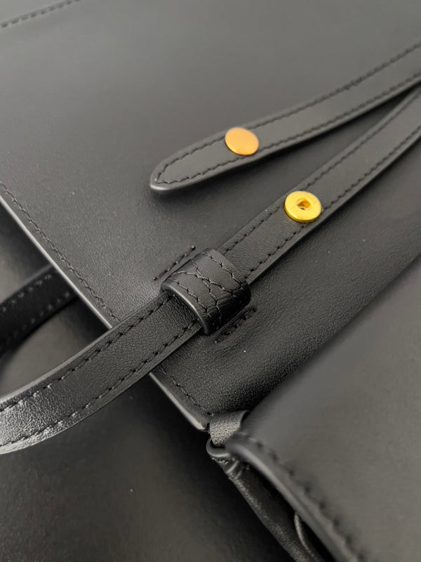 BEL AIR CLUTCH 27 IN BLACK NAPPA LAMBSKIN GOLD HARDWARE