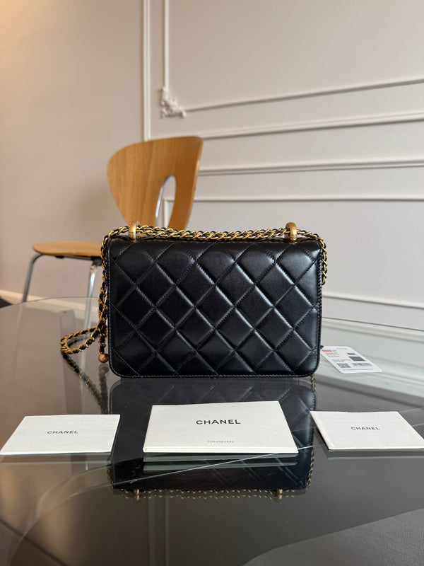Mini Flap 22cm Black Lambskin Gold Hardware