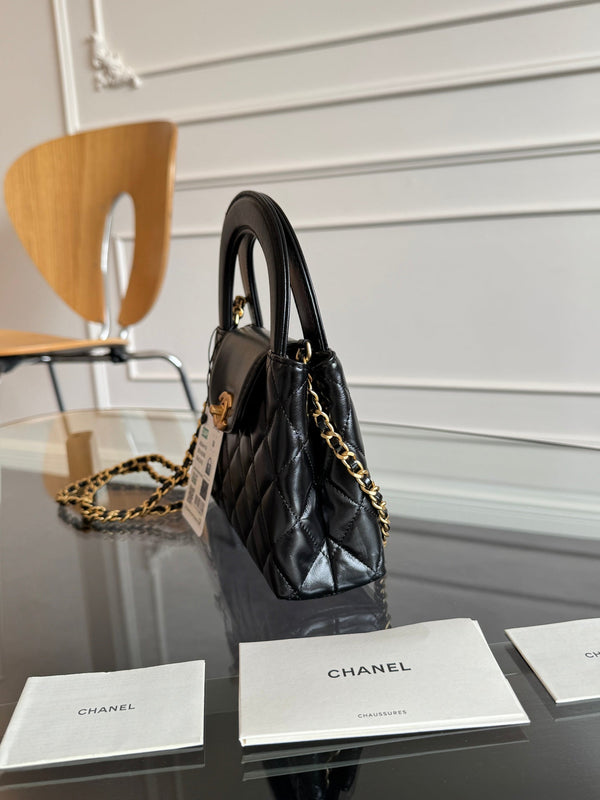 BORSA SHOPPING KELLY 19 IN PELLE DI VITELLO NERA E FERRAMENTA ORO