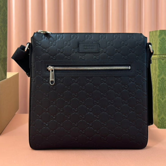 Borsa a tracolla Gucci Signature in pelle di vacchetta nera 239929