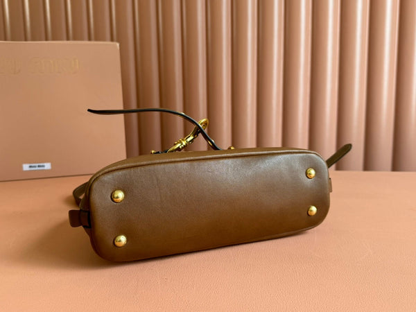 Briarwood Aventure Nappa Leather Top-handle Bag 28cm Brown 231057